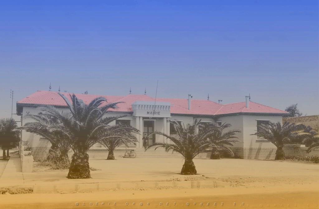SAINTE BARBE DU TLELAT 512  MAIRIE.jpg